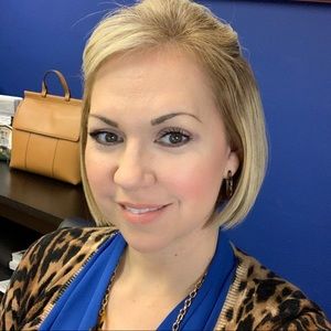 Meet your Posher, Elsa